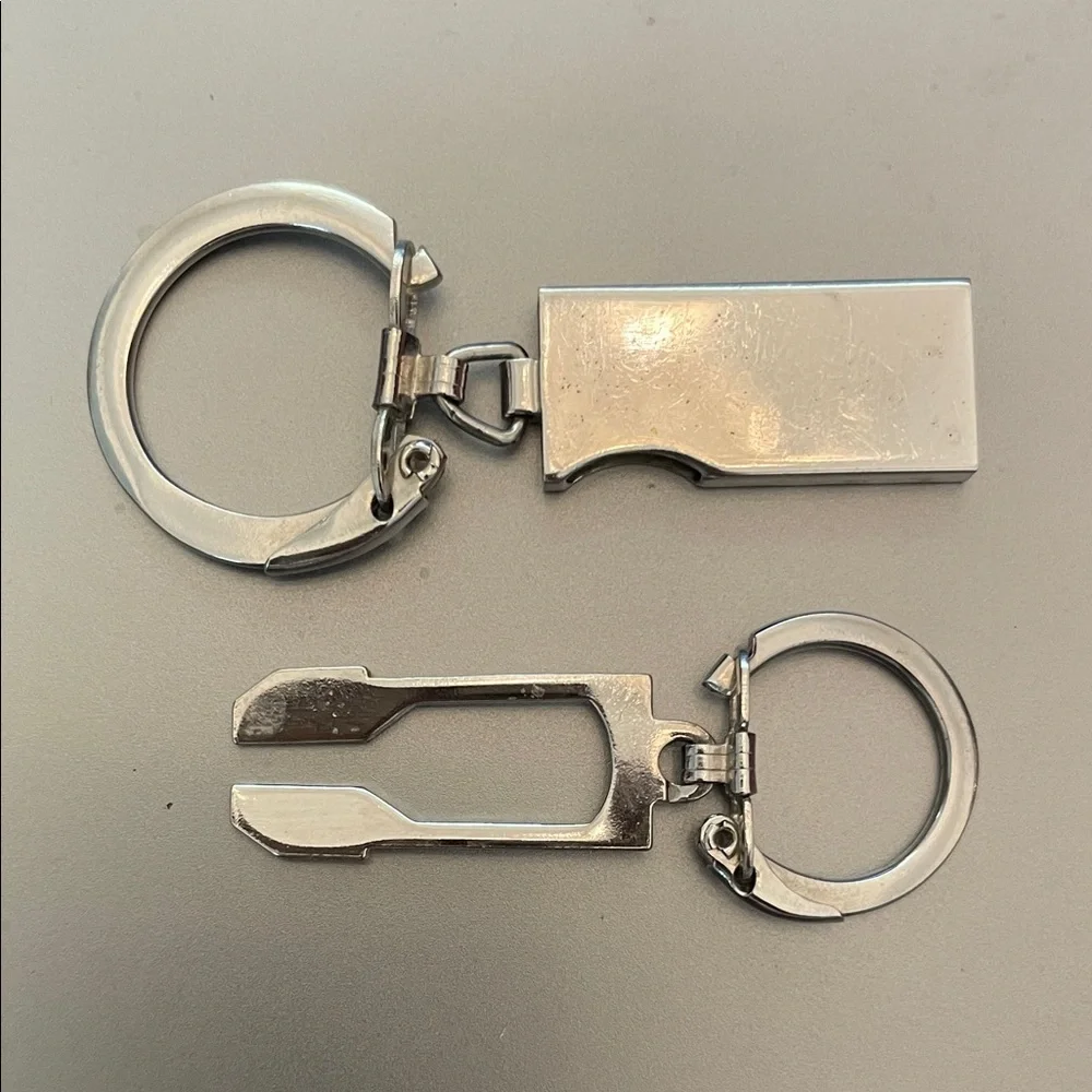 Multifunction Keychain Tool Silver